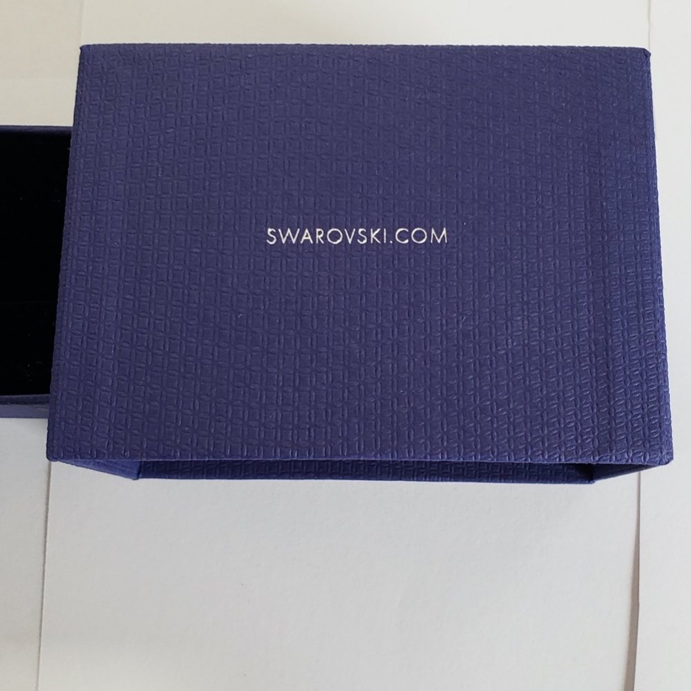 NEW! Swarovski Heart Dangle Drop Earrings - Mother's Day Anniversary Gift - Picture 14 of 16